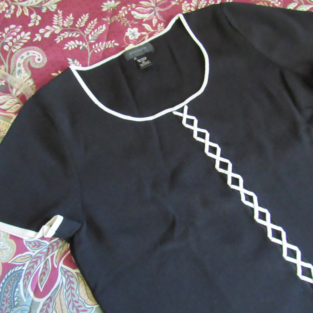 Pointelle Black $ White Top size XL